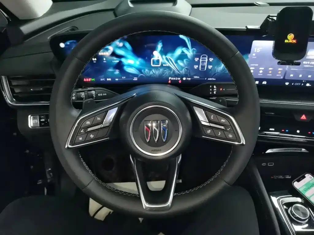 Buick Envision Plus — миниатюра 11