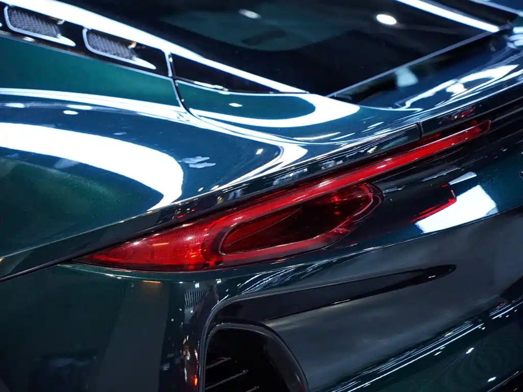 Lotus Emira — миниатюра 8