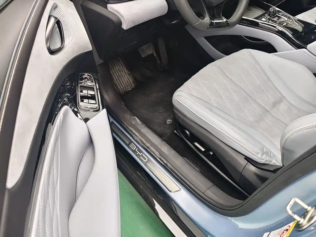 BYD Seal — миниатюра 2