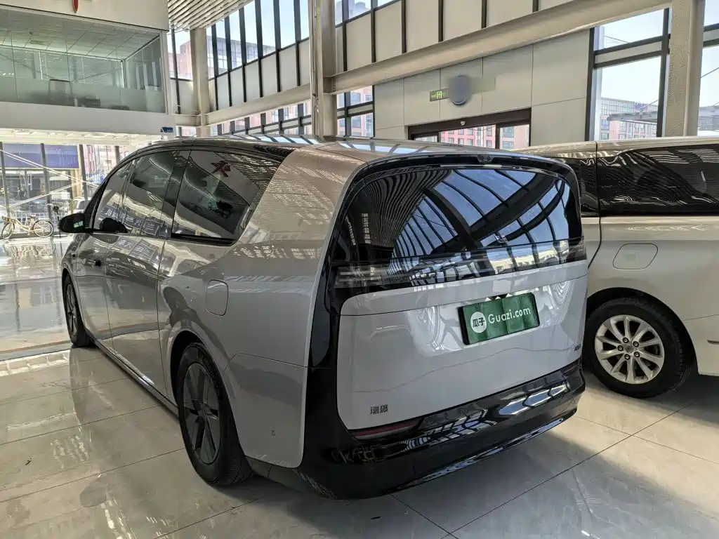 Li Auto Li MEGA — миниатюра 5