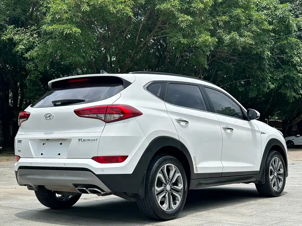 Hyundai Tucson 2015 1.6T DCT Lead