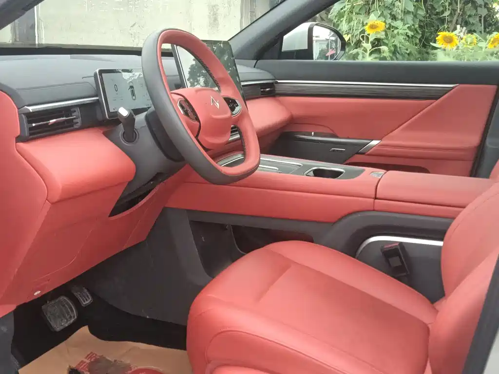 Dongfeng eπ008 2024 636Max Electric 6 мест