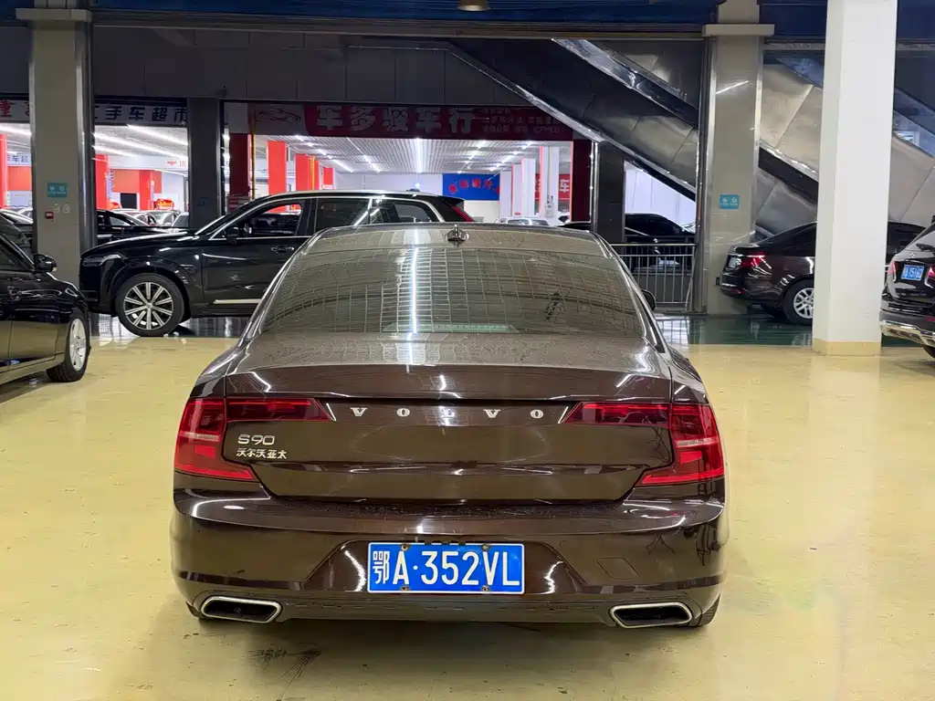 Volvo S90 — миниатюра 12