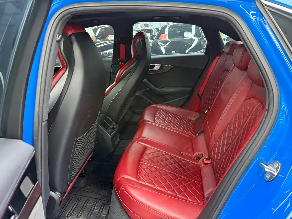 Audi S4 — миниатюра 10