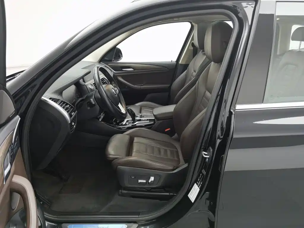 BMW X3 — миниатюра 10
