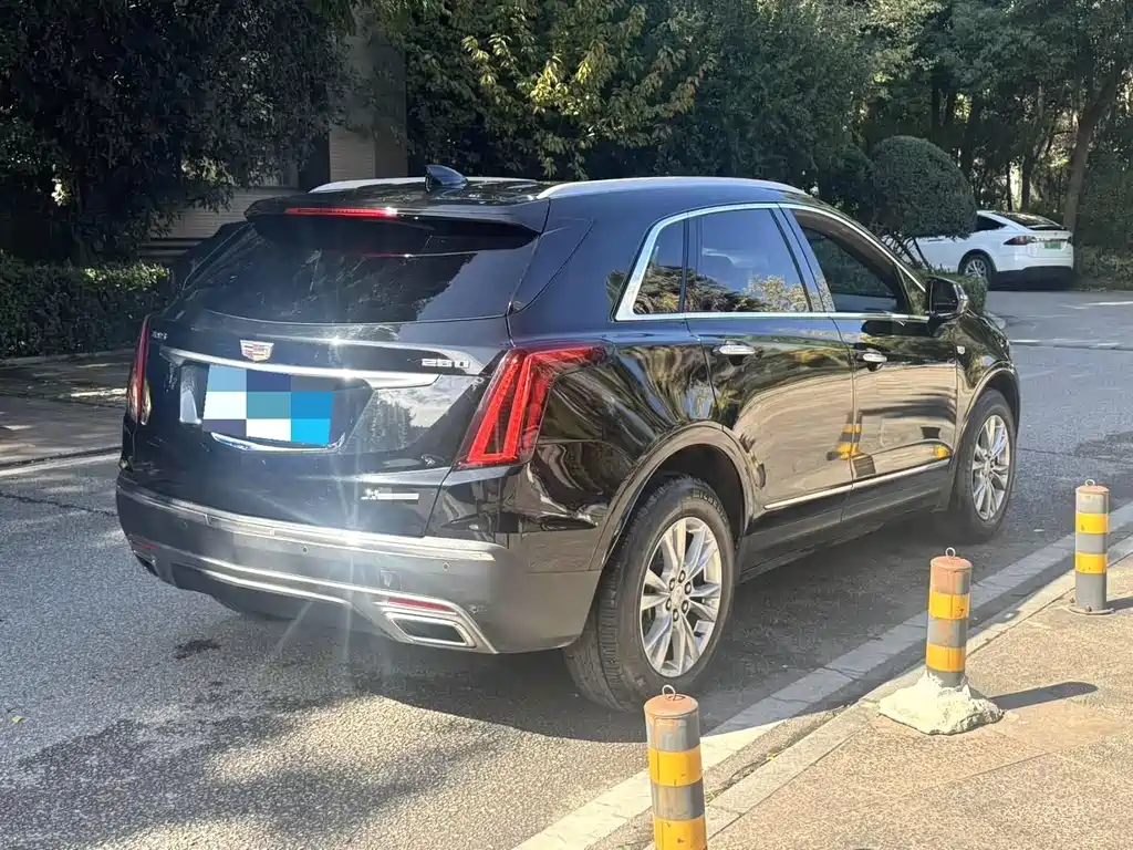 CADILLAC XT5