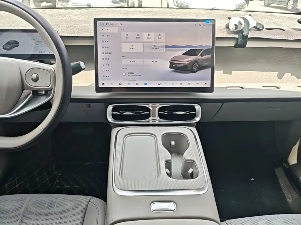 Leapmotor Leapmotor B01 — миниатюра 13