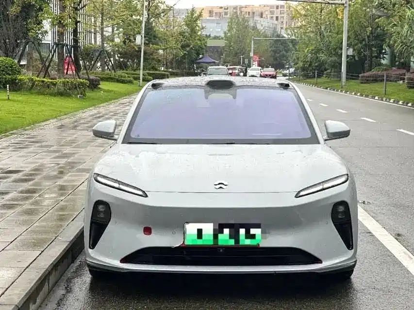 NIO ET5T — миниатюра 2