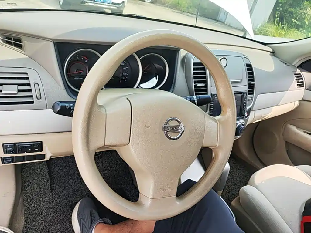 Nissan Sylphy — миниатюра 6