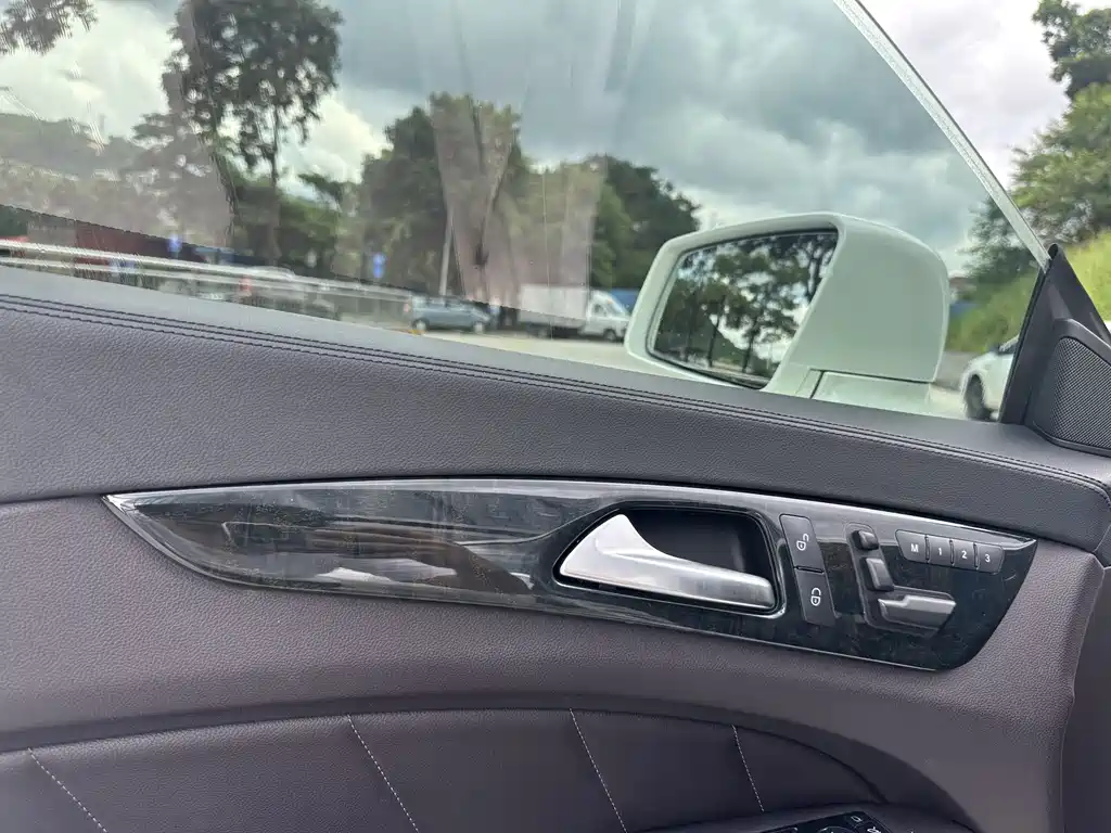 Mercedes-Benz CLS 2012 CLS 300 CGI