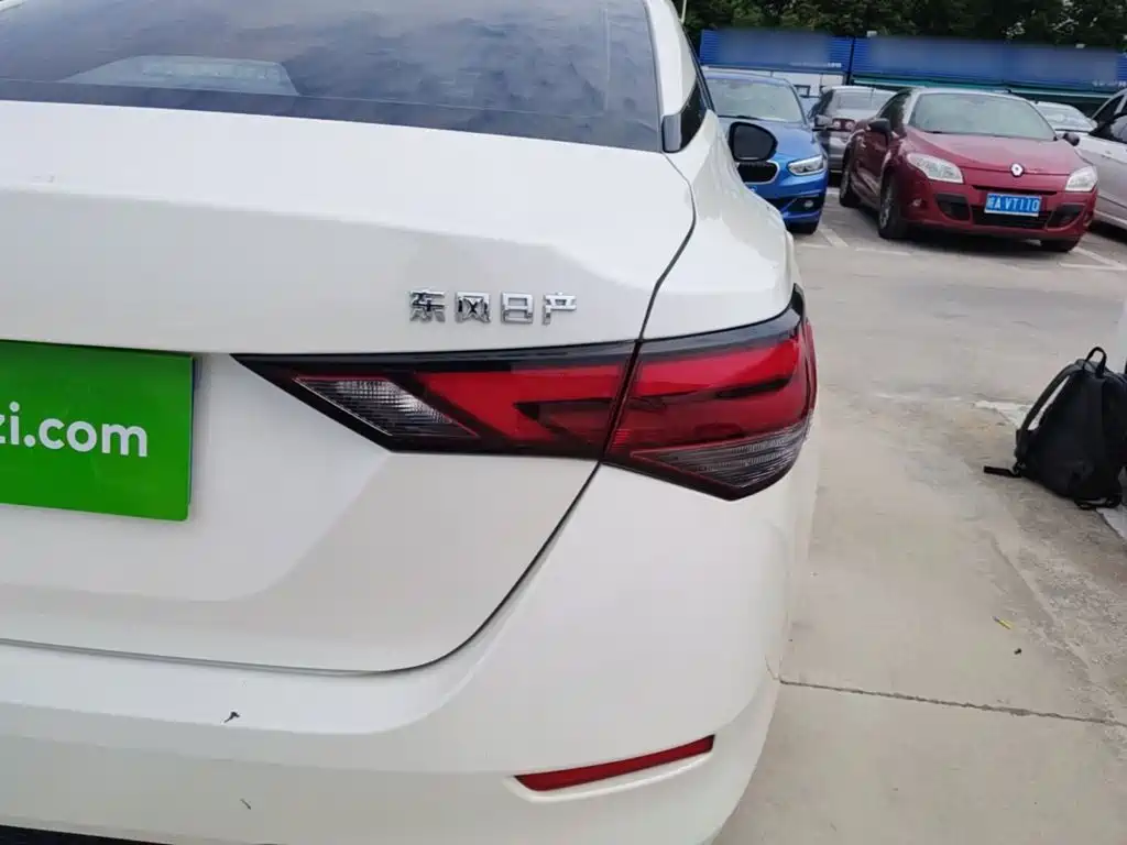 Nissan Sylphy — миниатюра 8