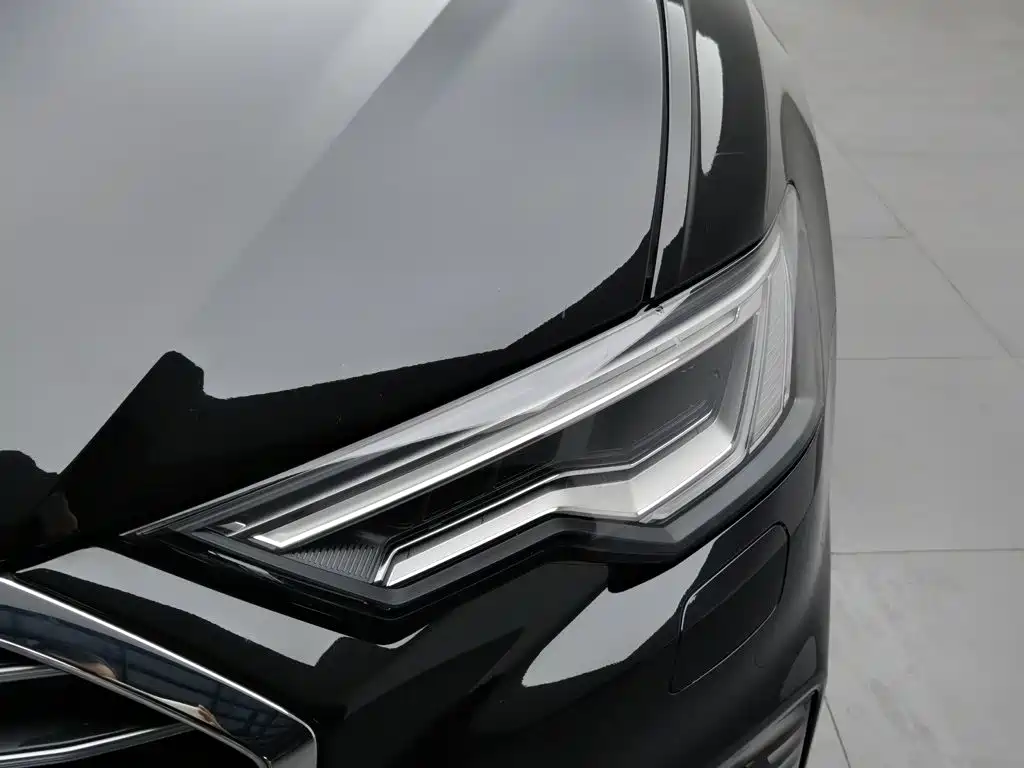 Audi A6L New Energy — миниатюра 7