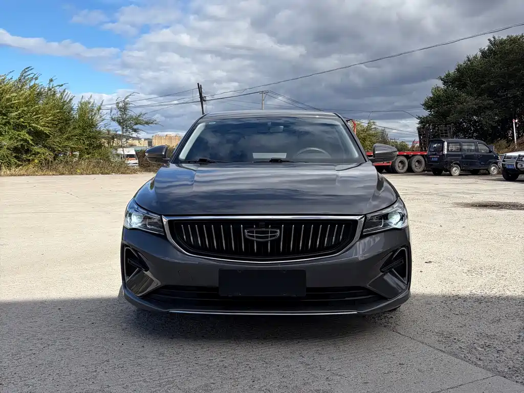 Geely Emgrand — миниатюра 2