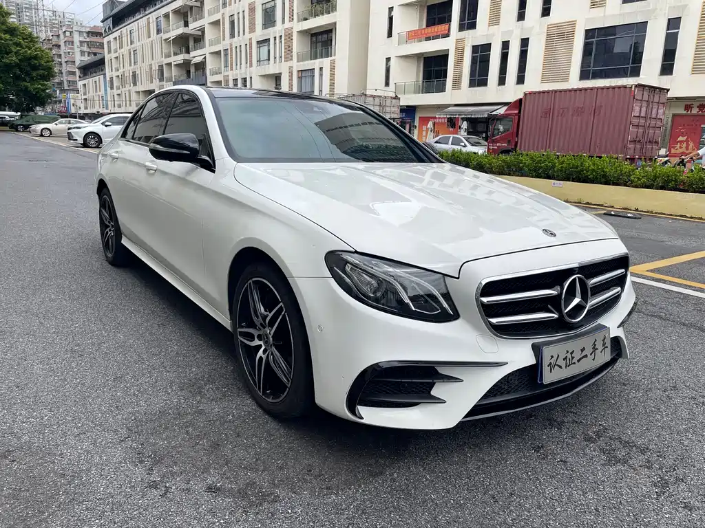 Mercedes-Benz E-Class — миниатюра 3