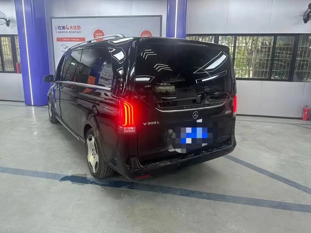Mercedes-Benz V-Class — миниатюра 4