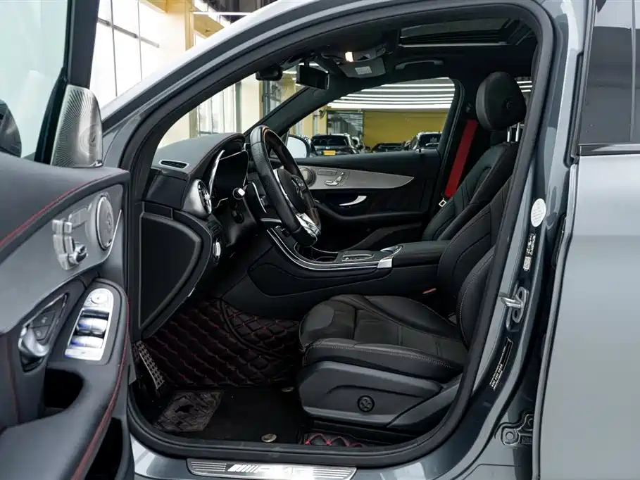 MERCEDES-BENZ GLC COUPE AMG