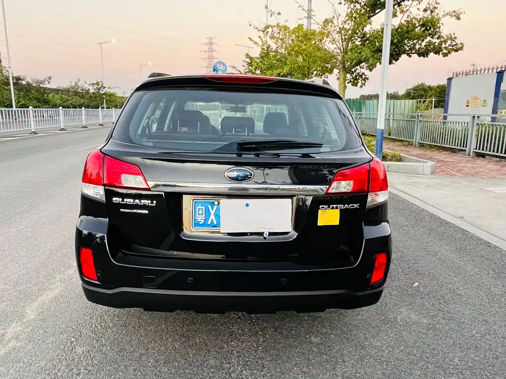 Subaru Outback — миниатюра 6
