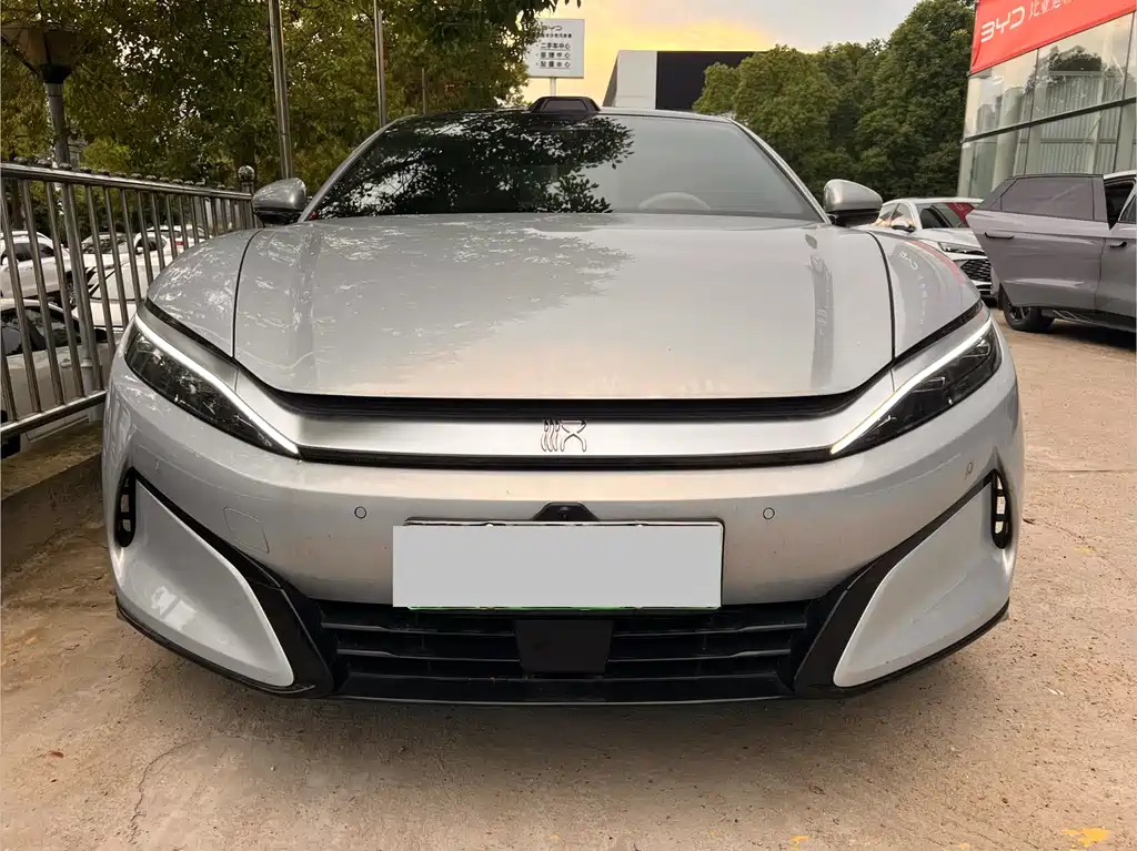 BYD Han L 2025 EV Flagship
