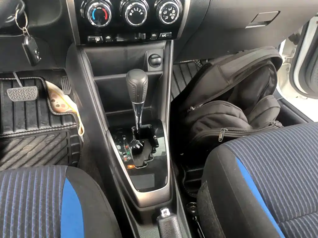 Toyota Yaris L — миниатюра 14