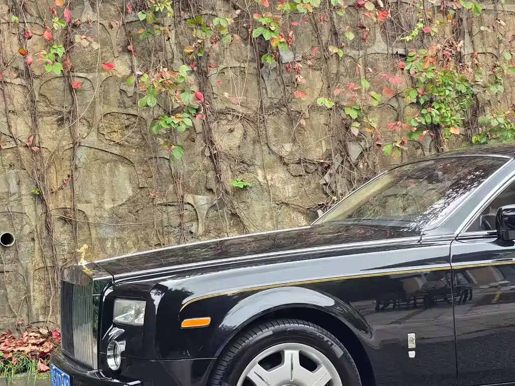 Rolls-Royce Phantom — миниатюра 5