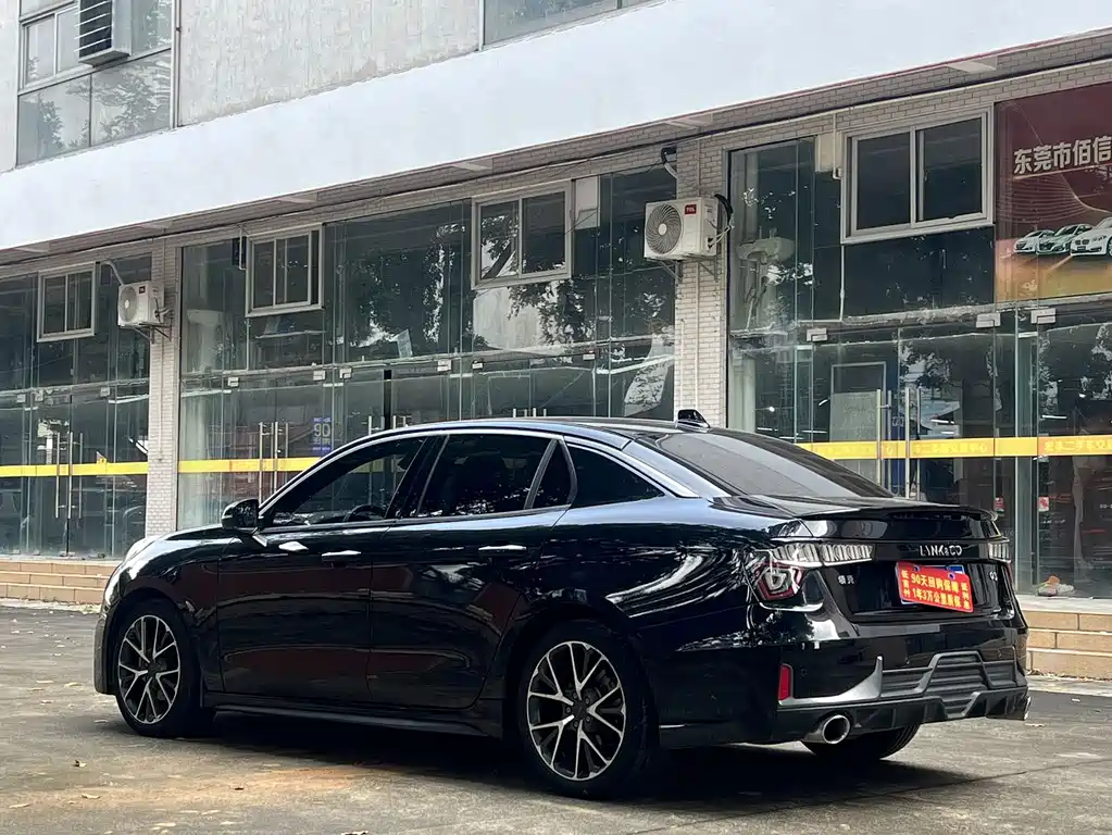 Lynk & Co 03 — миниатюра 15
