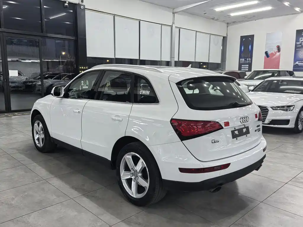 Audi Q5 40 TFSI Comfort Type, фото 5