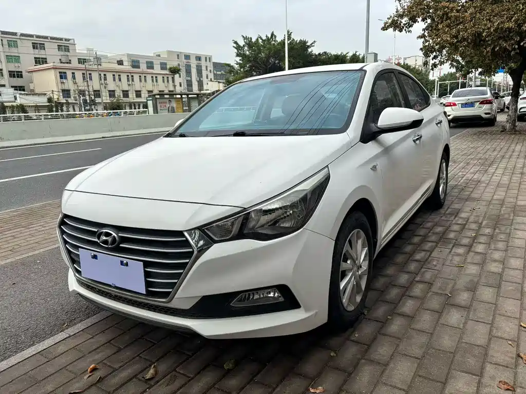 Hyundai Verna 2017