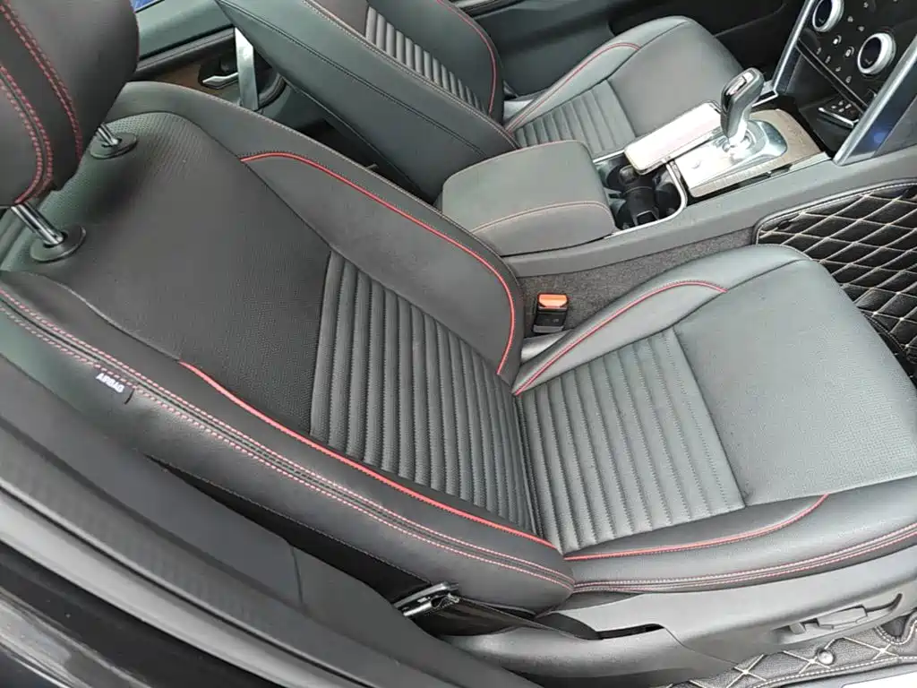 Land Rover Discovery Sport — миниатюра 25
