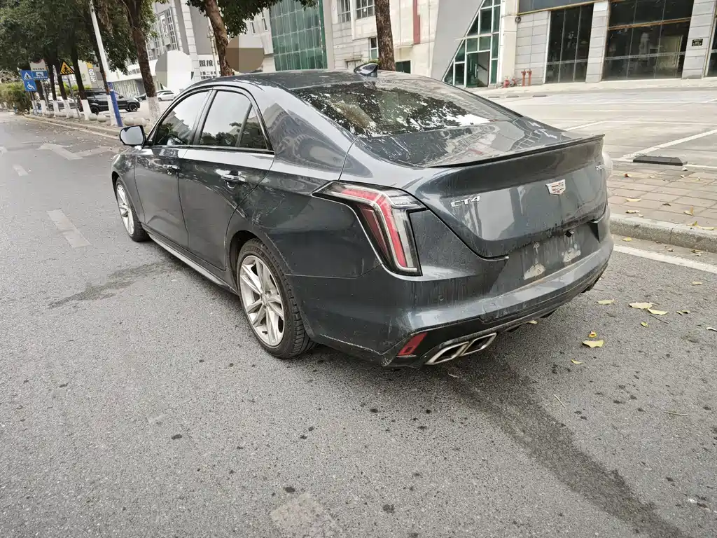 CADILLAC CT4