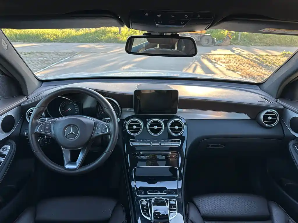 Mercedes-Benz GLC — миниатюра 10