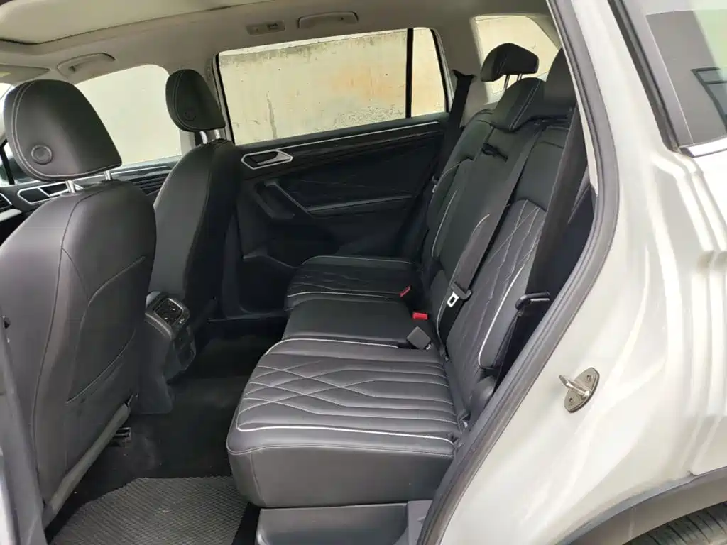 Volkswagen Tiguan L — миниатюра 17