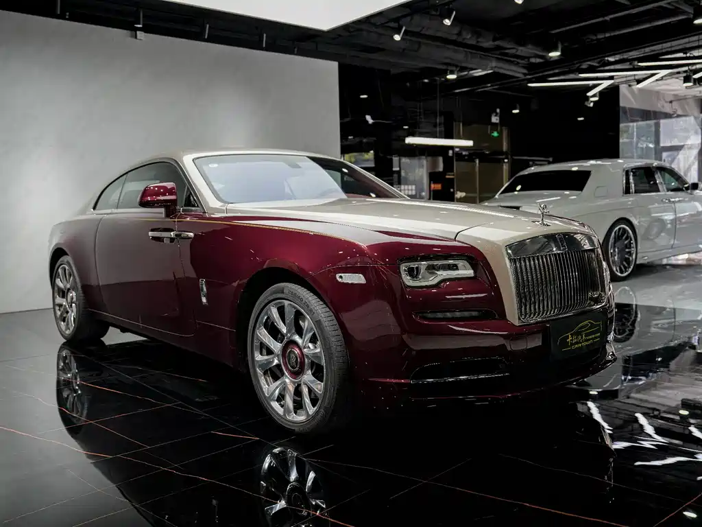 ROLLS-ROYCE PHANTOM