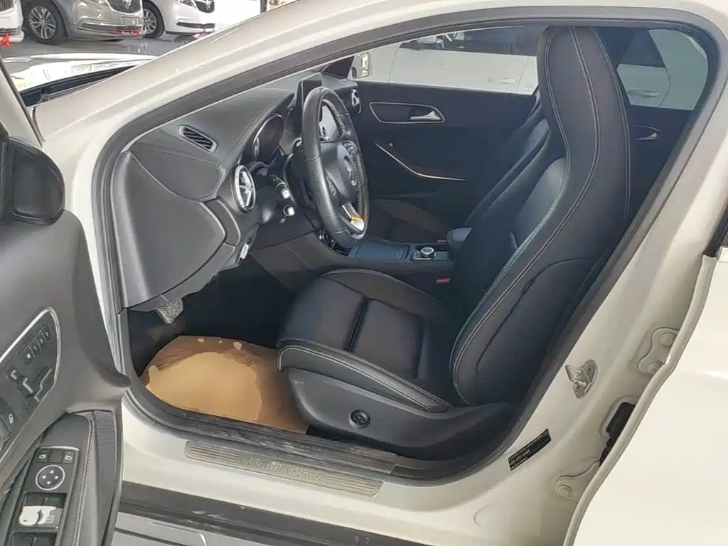 Mercedes-Benz GLA — миниатюра 15