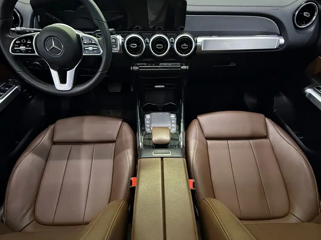 Mercedes-Benz GLB — миниатюра 10