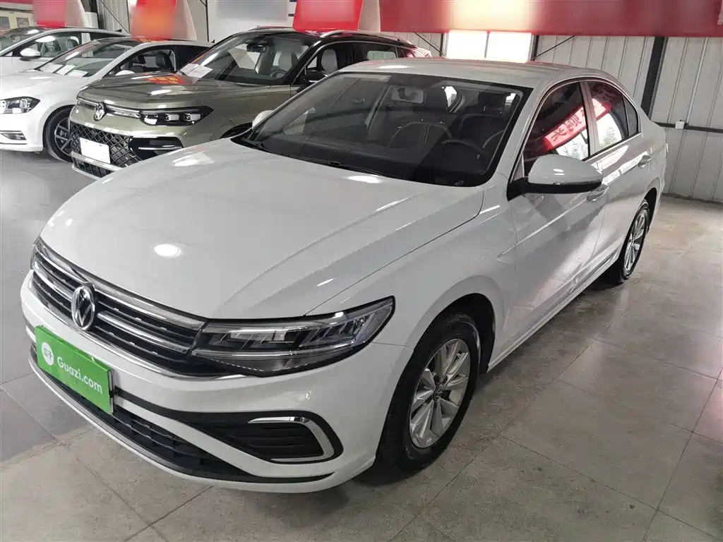 Volkswagen Bora 2024