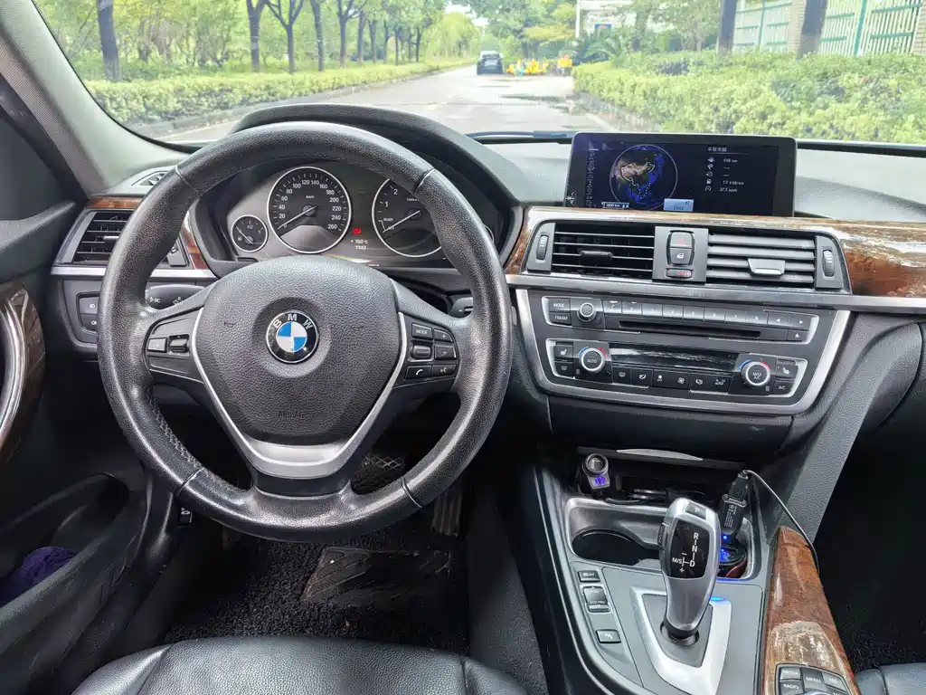 BMW 3 Series — миниатюра 9