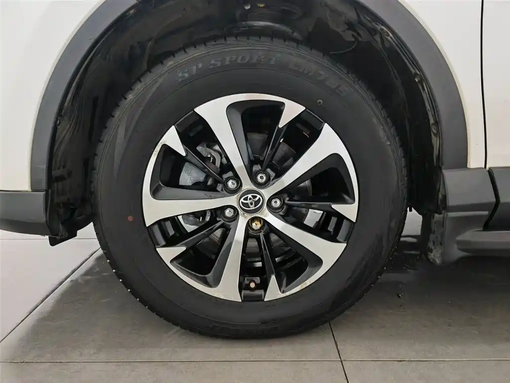 Toyota RAV4 — фотографии объявления, Фото 17