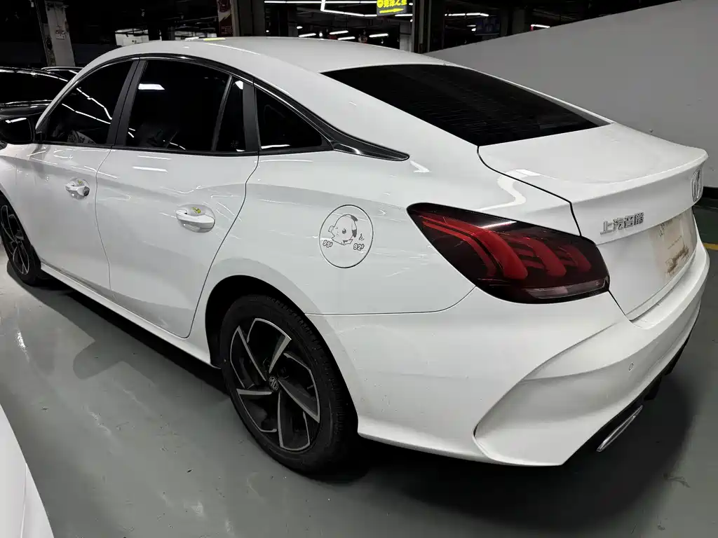 MG MG5 — миниатюра 15