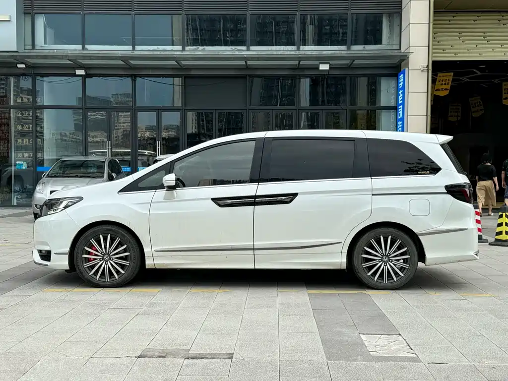 Honda Elysion 2022 2.0L e:HEV Luxury