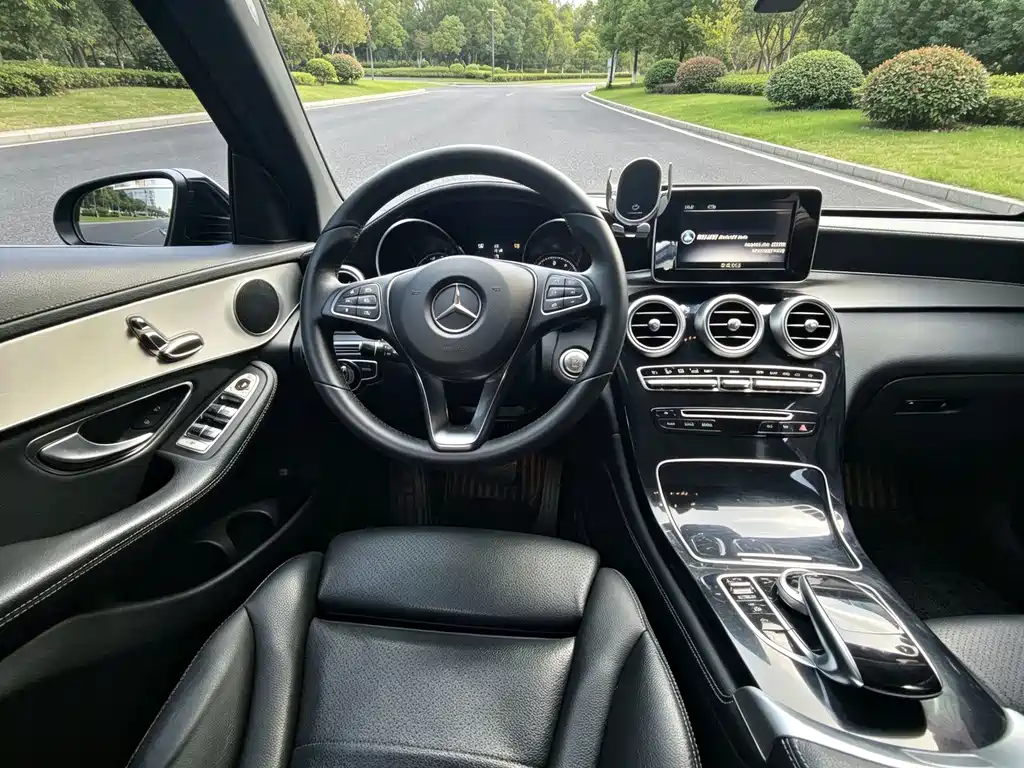 Mercedes-Benz GLC — миниатюра 4