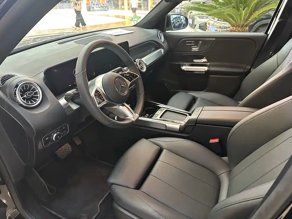 Mercedes-Benz EQB — миниатюра 9