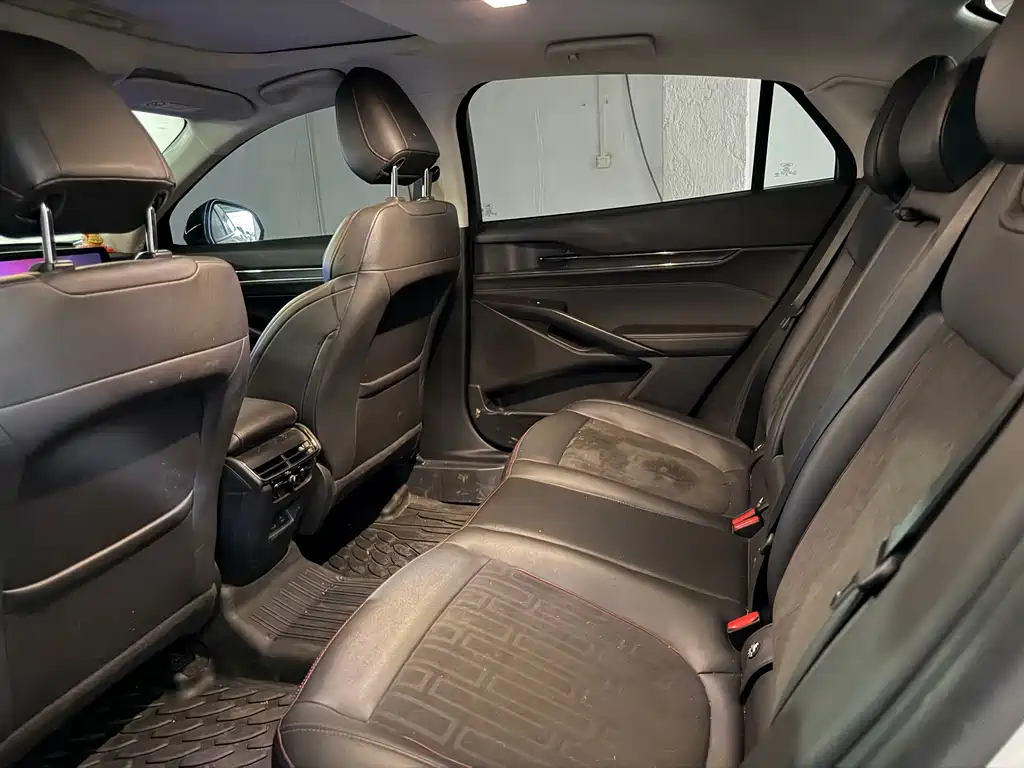 Ford Mondeo — миниатюра 5