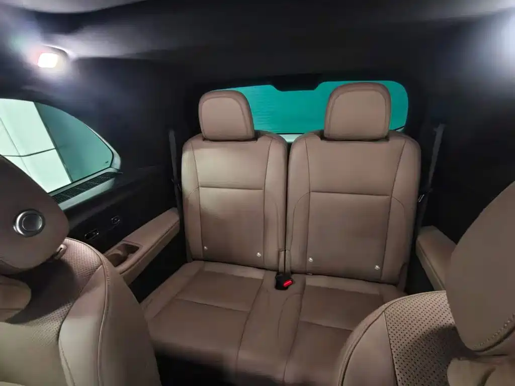 Li Auto Li L8 — миниатюра 8