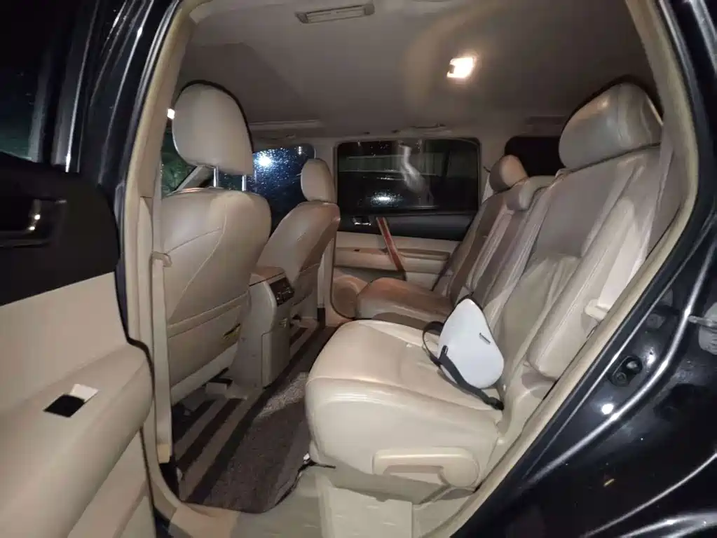 Toyota Highlander (Import) — миниатюра 13
