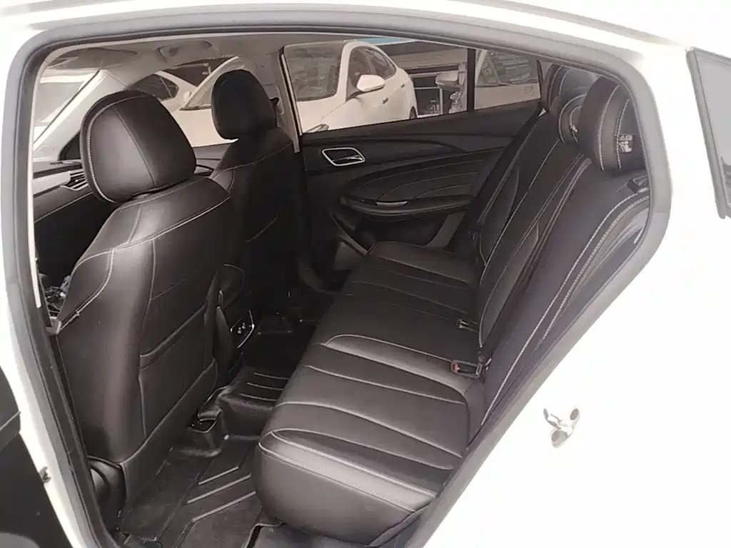 Roewe i5 — миниатюра 17