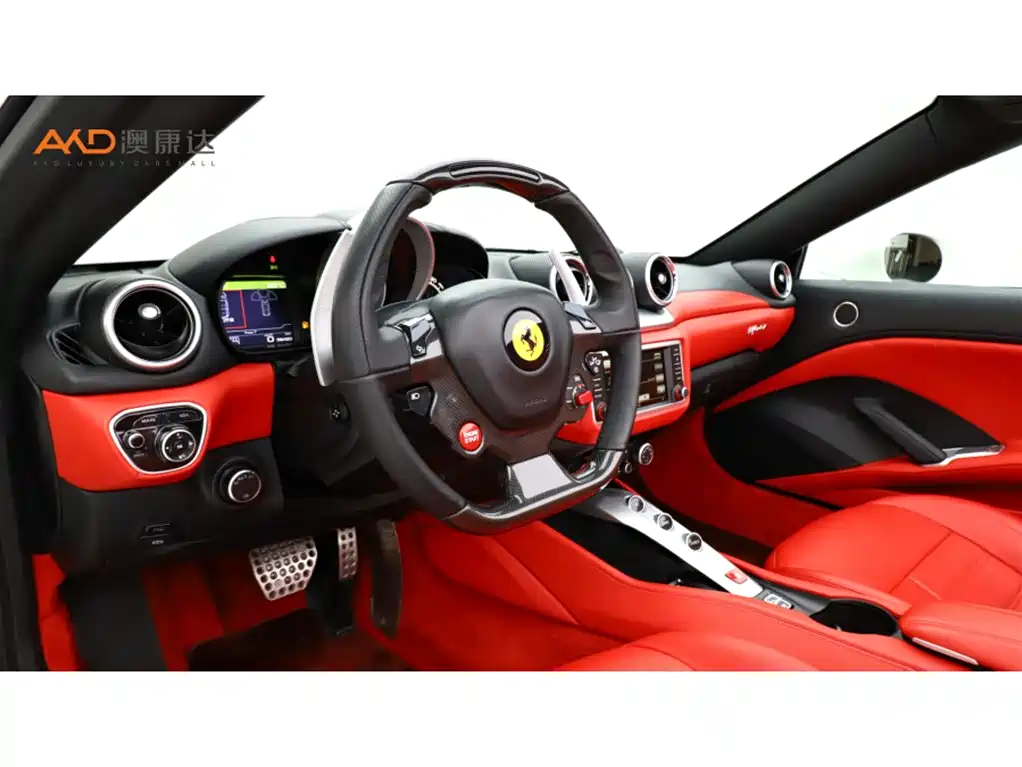 FERRARI CALIFORNIA T