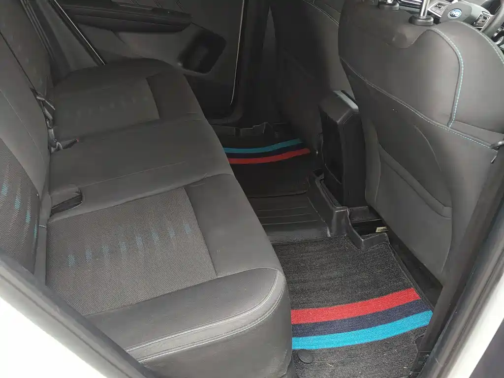BYD E2