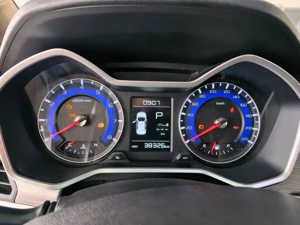 Geely Vision X3 — миниатюра 12