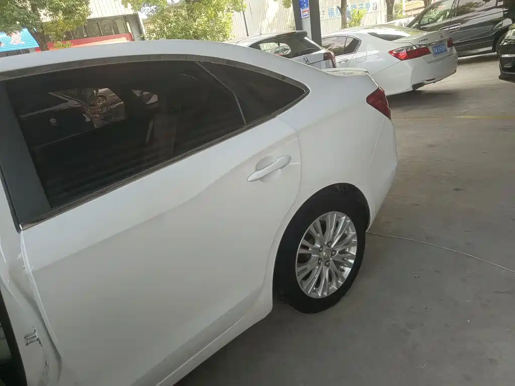 Buick Excelle — миниатюра 6
