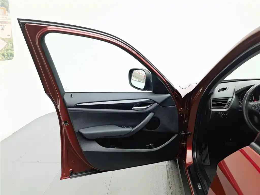 BMW X1 2010 sDrive18i Luxury